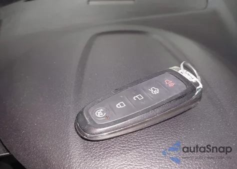 2018 Ford Escape Titanium z USA, uszkodzony, nr VIN 1FMCU9J98JUA07433